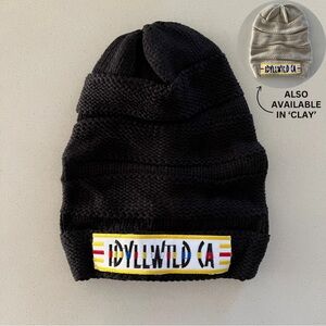 NWOT Black slouchy embroidered Idyllwild California beanie